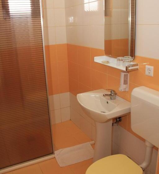 غرفة قياسية, Pensiunea Maria , Floresti