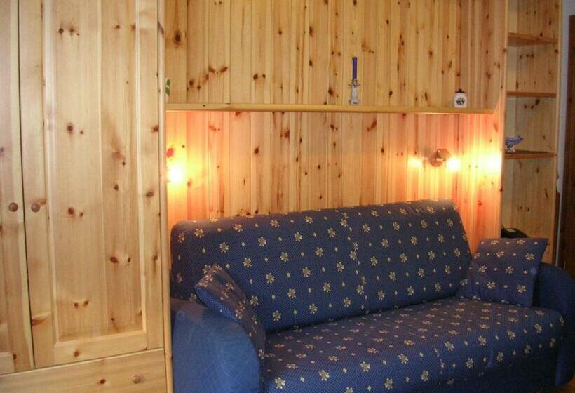 スタンダードスタジオ, Chalet Bucaneve