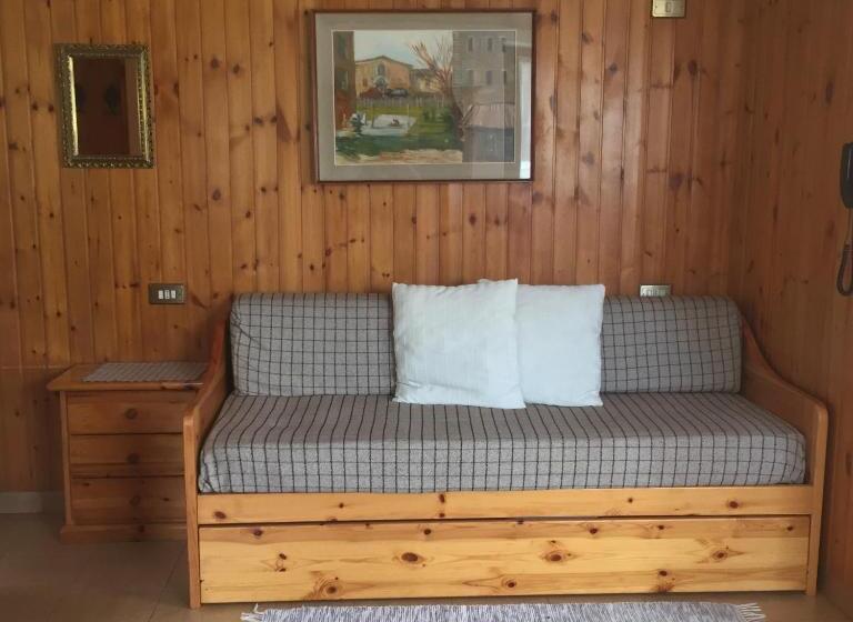 آپارتمان 1 خوابه, Chalet Bucaneve