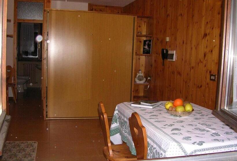 スタンダードスタジオ, Chalet Bucaneve