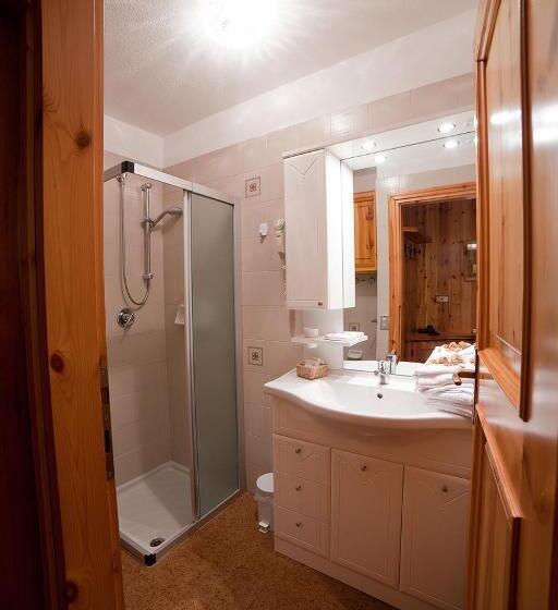 آپارتمان 1 خوابه همکف, Chalet Bucaneve