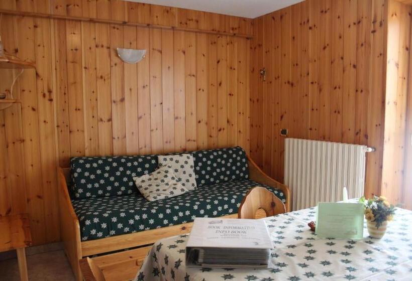 庭の見える１ベッドルームアパートメント, Chalet Bucaneve