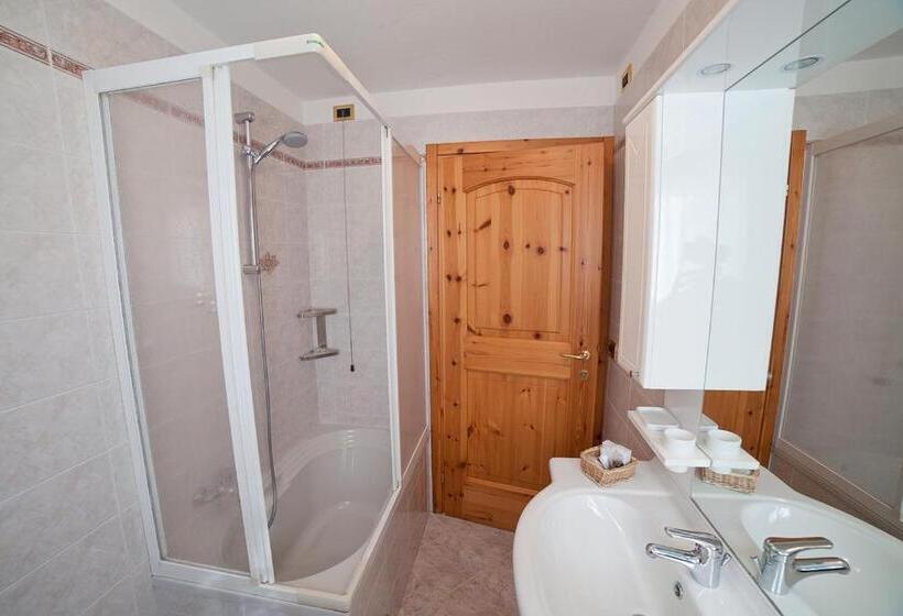 バルコニー付き１ベッドルームアパートメント, Chalet Bucaneve