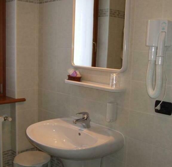 غرفة قياسية, Agritur Le Pergole