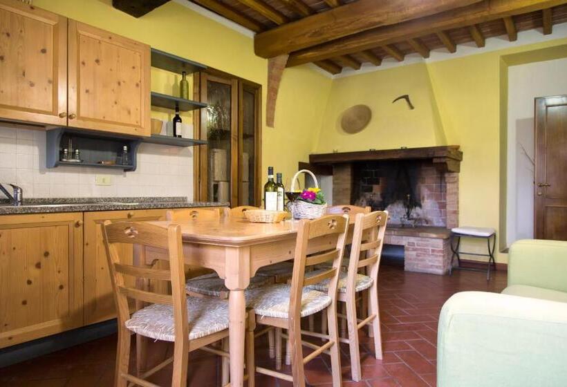 דירת שלושה חדרים, Borgo Poneta