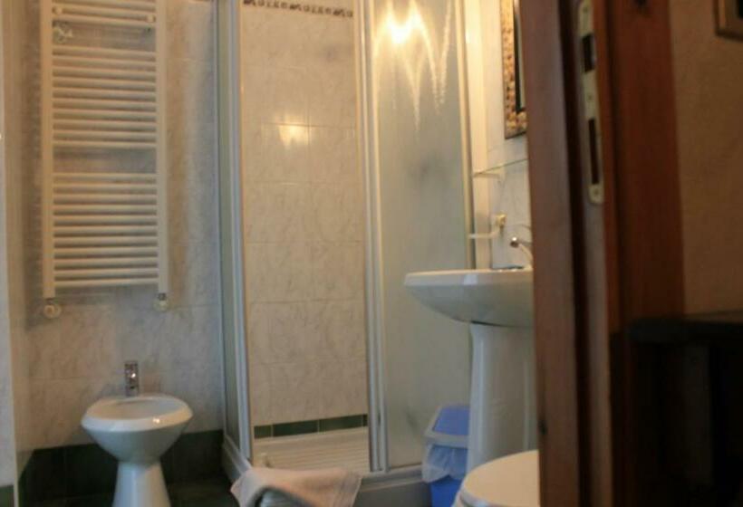 スタンダードルーム, Alice Affittacamere