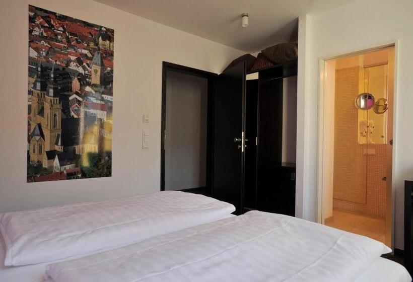 Номер Стандарт, Cafe Elisabeth