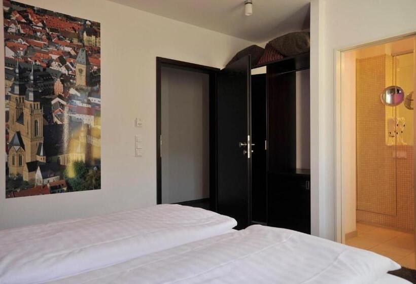 Номер Стандарт, Cafe Elisabeth