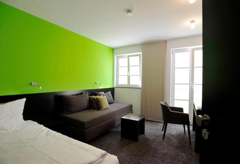 Номер Стандарт, Cafe Elisabeth