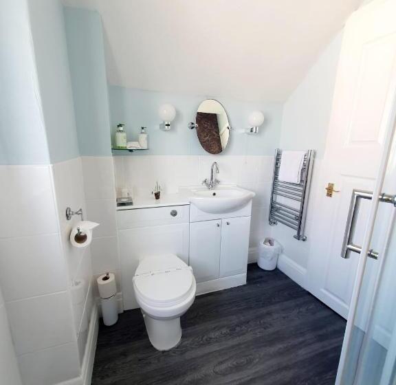 غرفة قياسية, Cleave Court Guest House