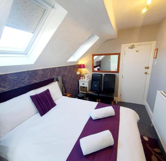 غرفة قياسية, Cleave Court Guest House