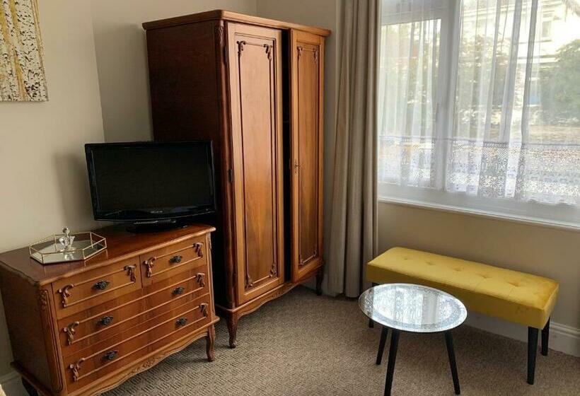 غرفة قياسية, San Brelade