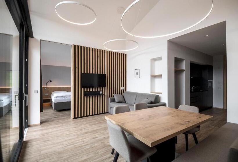 Апартаменты 2 Спальни, Residence Hotel Fever