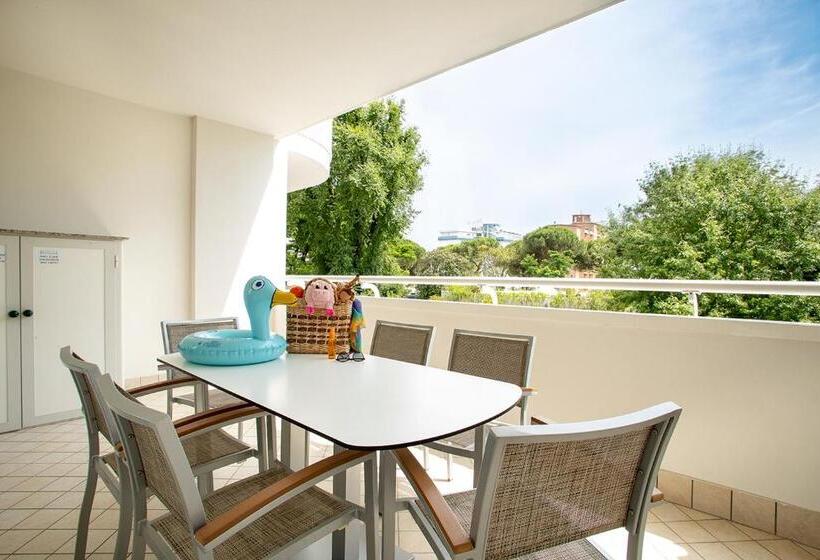 带2个卧室的高级公寓, Residence Serenissima