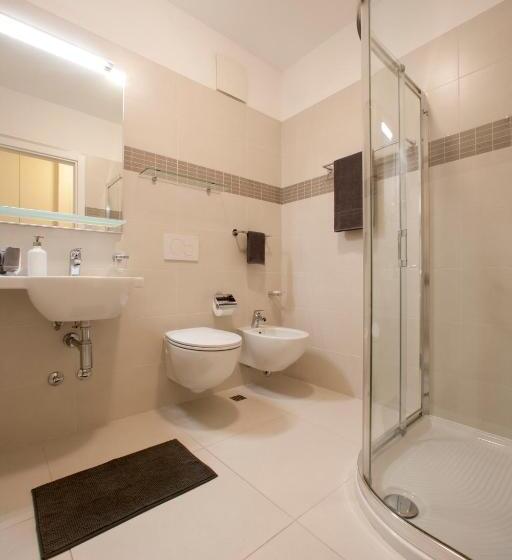 带海景及2个卧室的复式公寓, Residence Serenissima