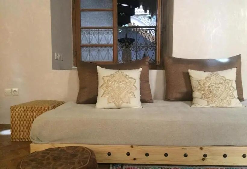 سوییت خانوادگی, Riad Marhaba
