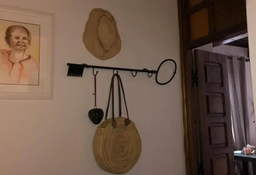 سوییت خانوادگی, Riad Marhaba