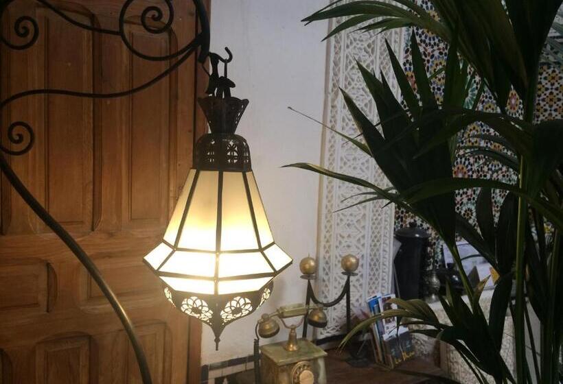 سوییت خانوادگی, Riad Marhaba