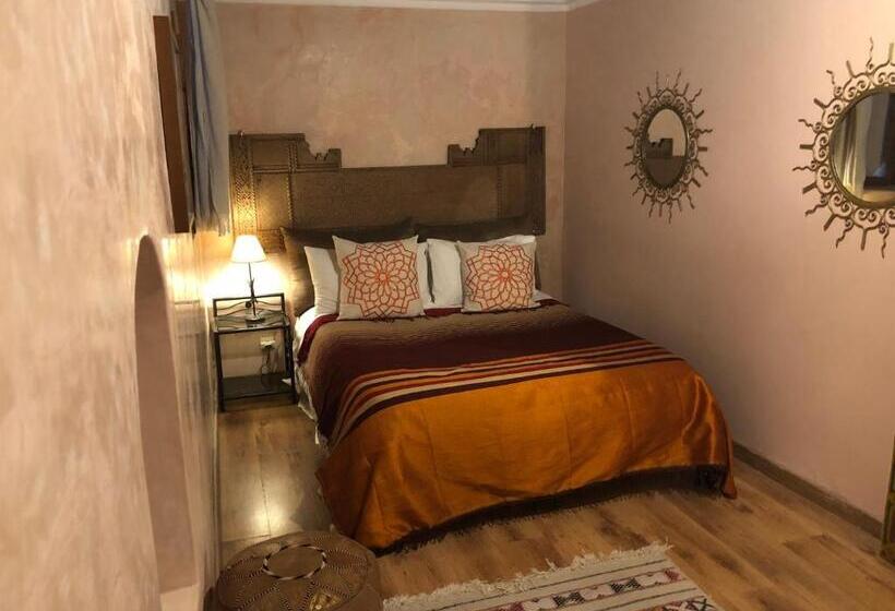 سوییت خانوادگی, Riad Marhaba