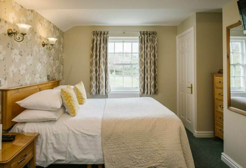 스탠다드 룸, Three Shires Inn