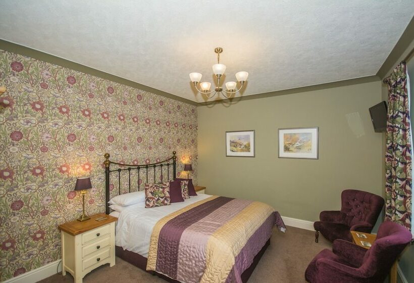 Люкс Повышенной Комфортности, Three Shires Inn