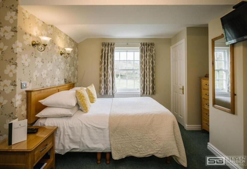 스탠다드 룸, Three Shires Inn