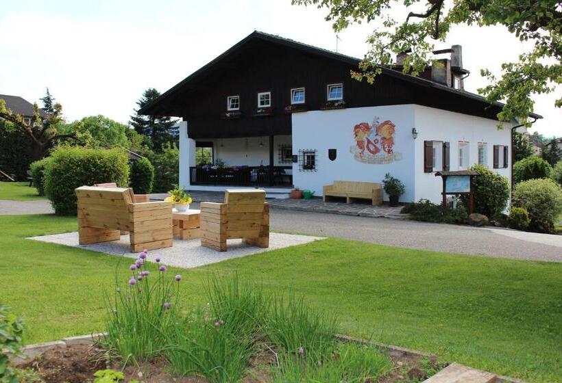 شقة غرفتين, Merlhof