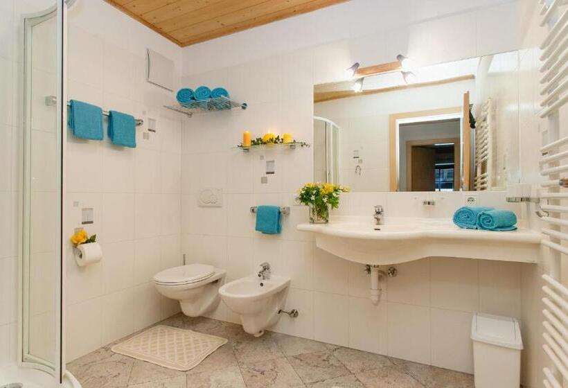 شقة غرفتين, Merlhof