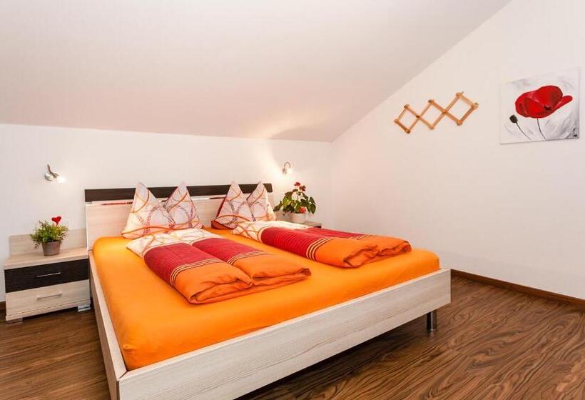 شقة غرفة نوم واحدة مزودة بشُرفة, Merlhof