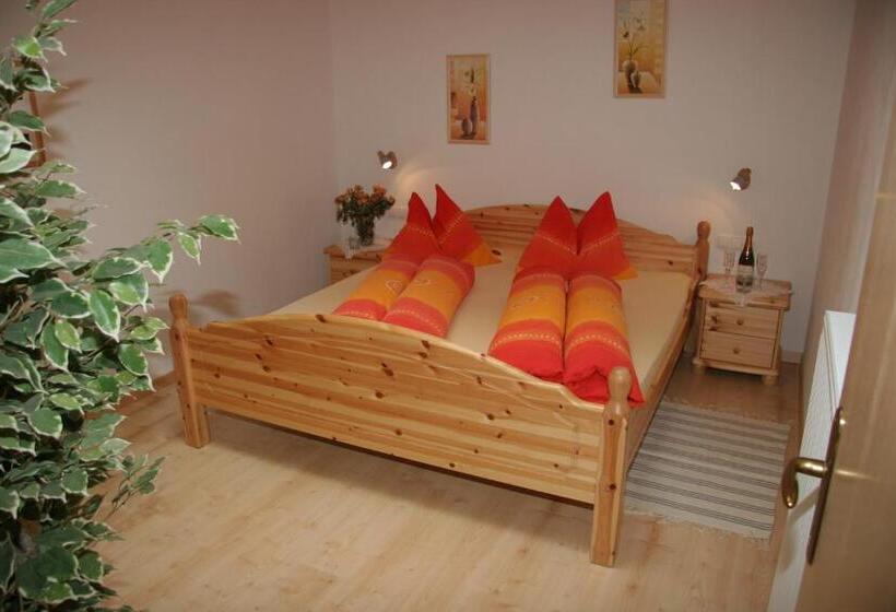 شقة غرفتين, Merlhof