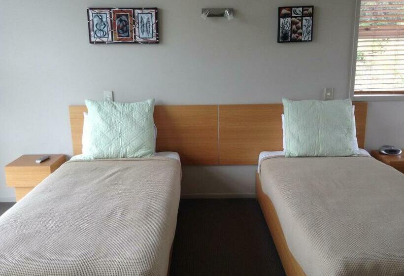 סטודיו קלאסי, One Burgess Hill