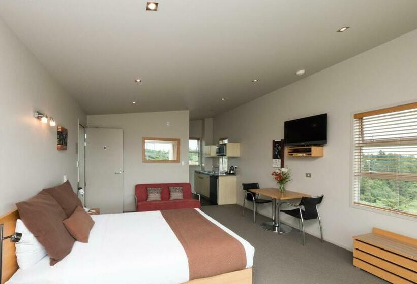 סטודיו קלאסי, One Burgess Hill