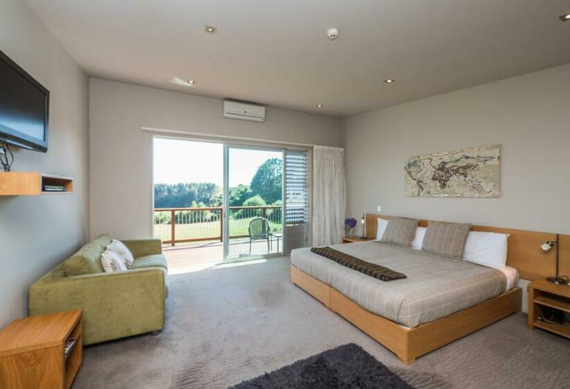 סטודיו קלאסי, One Burgess Hill