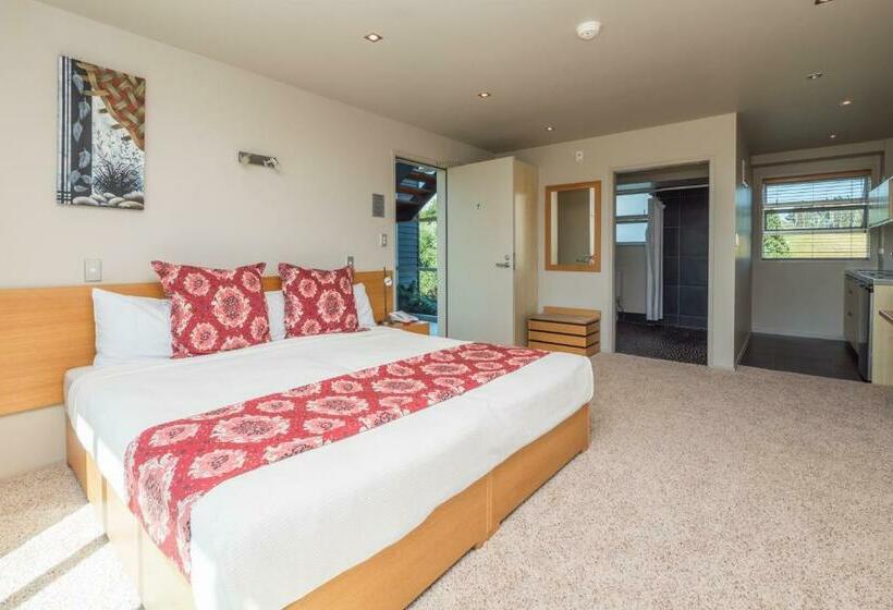 클래식 스튜디오, One Burgess Hill