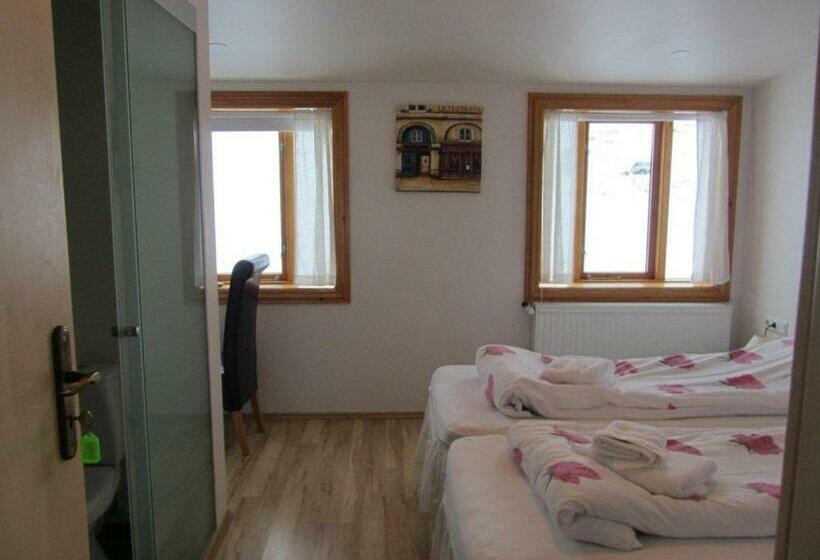 اتاق استاندارد, Guesthouse Storulaugar
