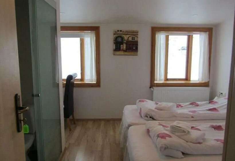 اتاق استاندارد, Guesthouse Storulaugar