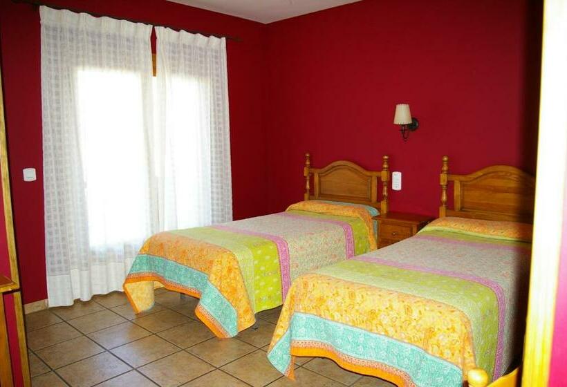 Номер Стандарт, Hosteleria Santa Cruz
