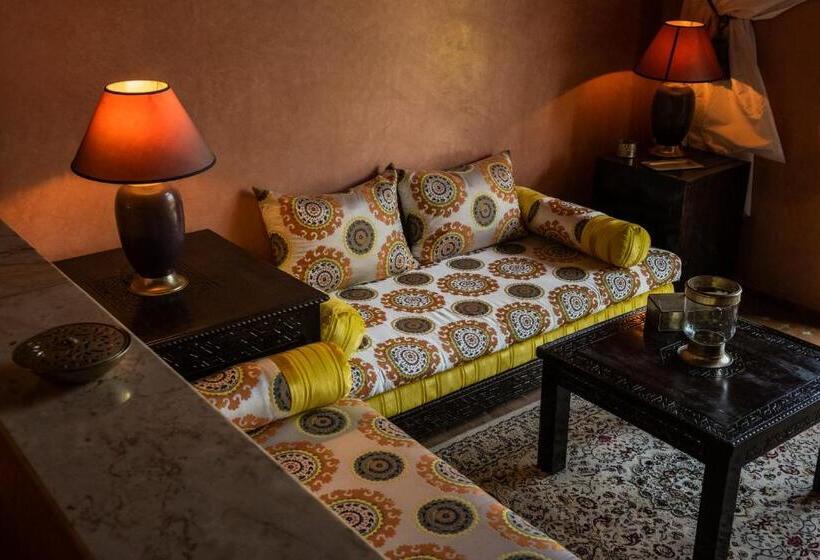 سوییت, Riad Al Riadinou