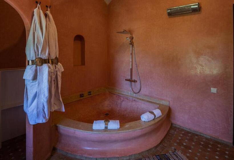 سوییت, Riad Al Riadinou