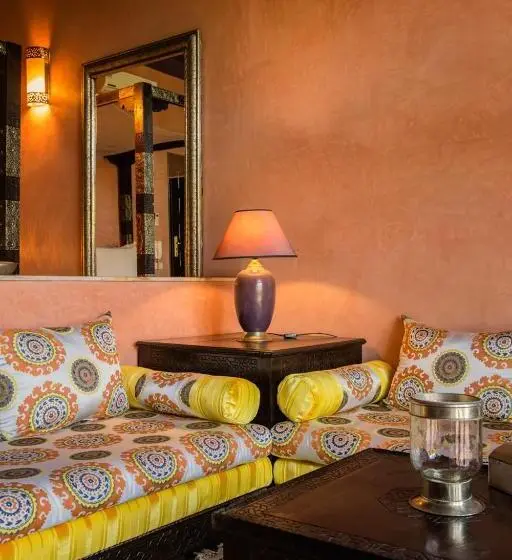 Sviitti, Riad Al Riadinou