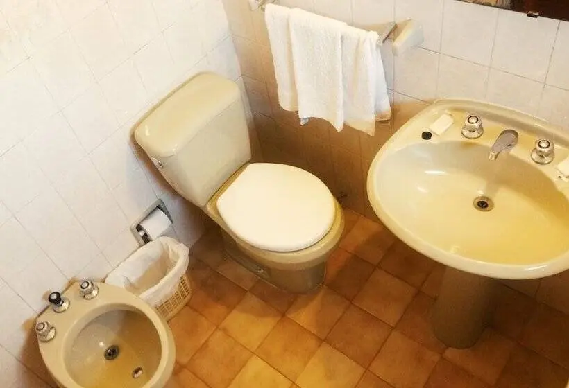 اتاق استاندارد سه نفره, Hosteria Del Pescador