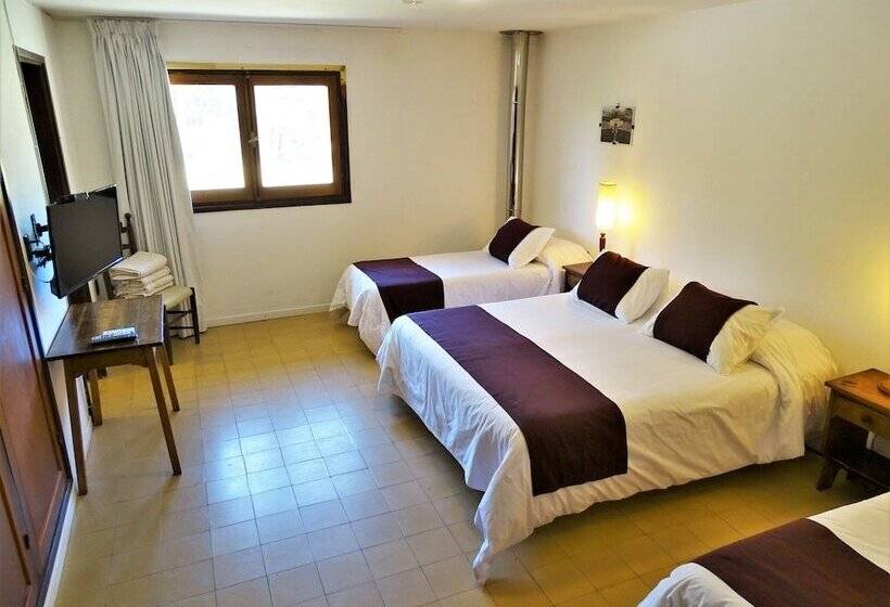 اتاق استاندارد سه نفره, Hosteria Del Pescador