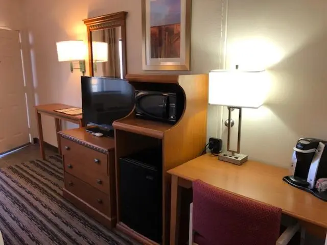 キングサイズベッドのスタンダードルーム, Navajoland Inn