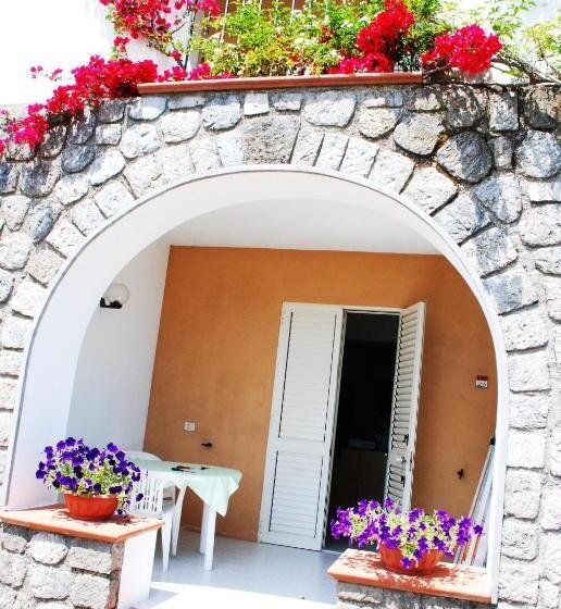 Студио Стандарт Вид на Сад, Costa Residence Vacanze