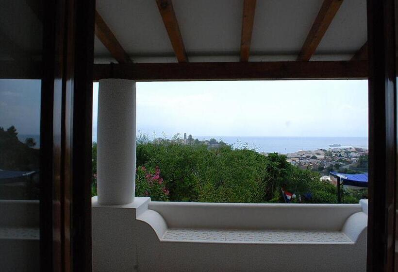 Апартаменты 1 Спальня Вид на Море, Costa Residence Vacanze