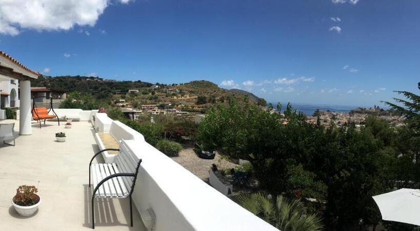 Апартаменты 1 Спальня Вид на Море, Costa Residence Vacanze