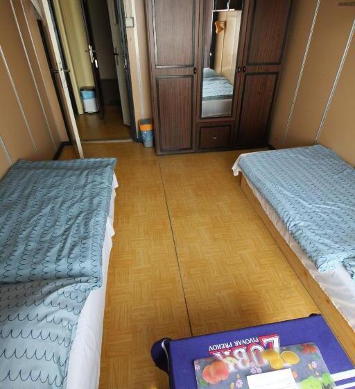 スタンダードルーム, Garni