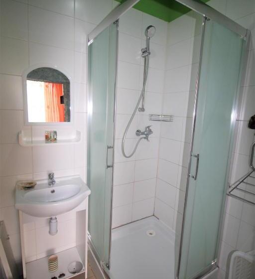 １ベッドルームアパートメント, Garni