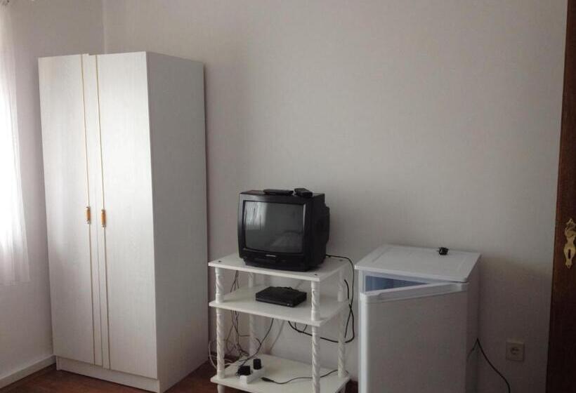 غرفة كومفورت, Györgyi Haus