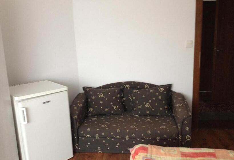 غرفة كومفورت, Györgyi Haus